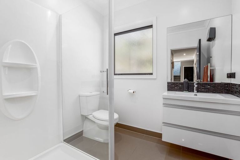 Photo of property in 15 Glenorchy Way, Aotea, Porirua, 5024