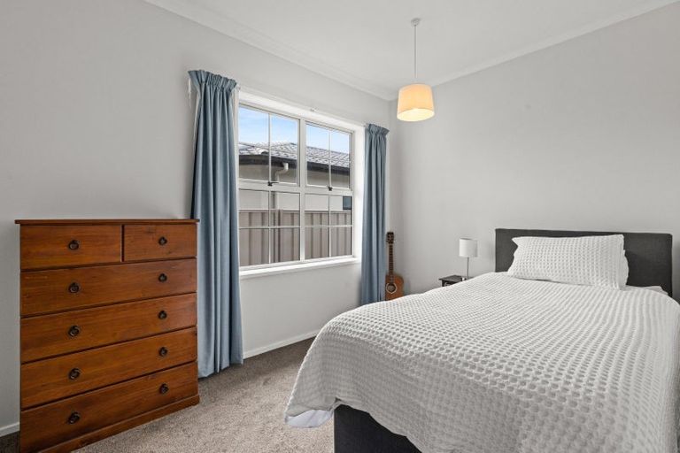Photo of property in 114 Avondale Road, Taradale, Napier, 4112
