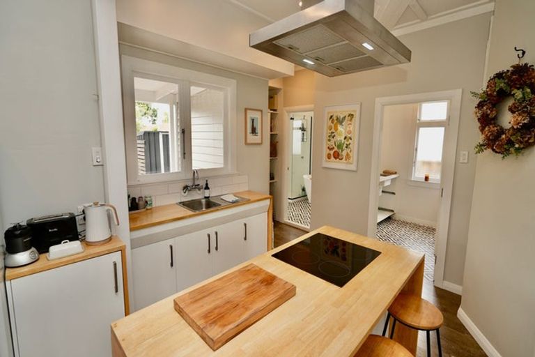 Photo of property in 37 Miro Street, Takaro, Palmerston North, 4410