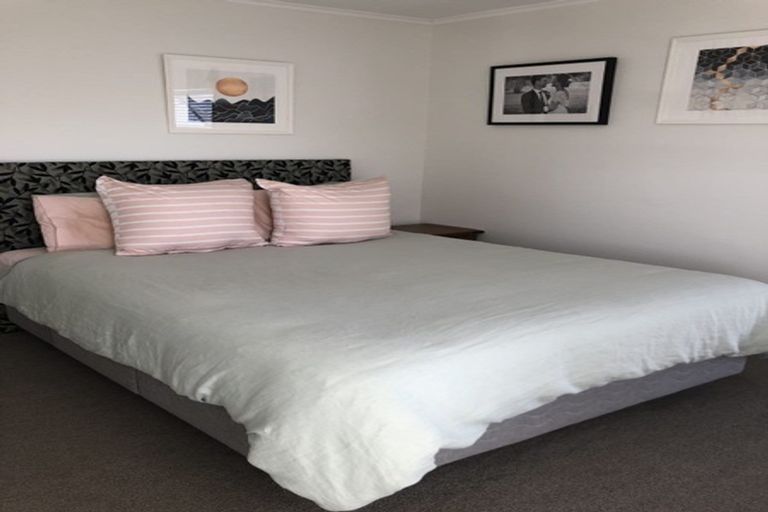 Photo of property in 2/11 Ripon Crescent, Meadowbank, Auckland, 1072