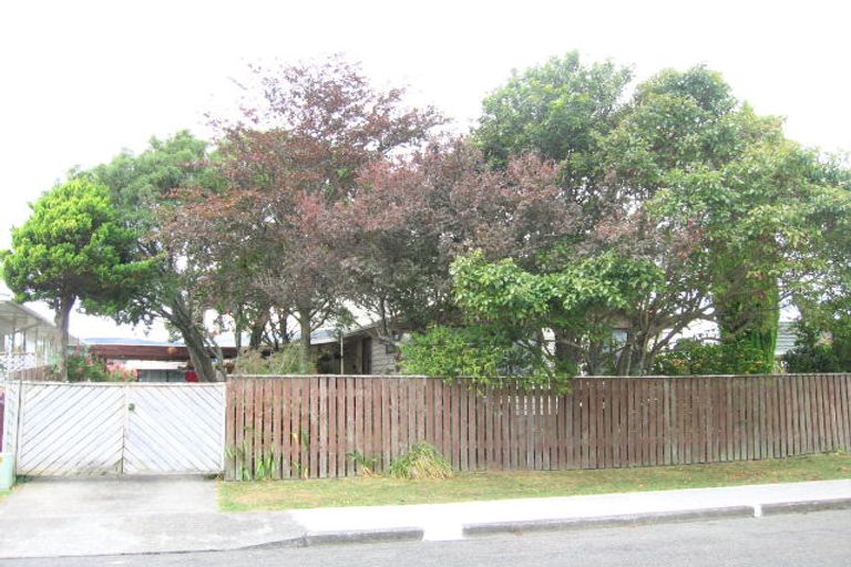 Photo of property in 30 Ruru Crescent, Heretaunga, Upper Hutt, 5018