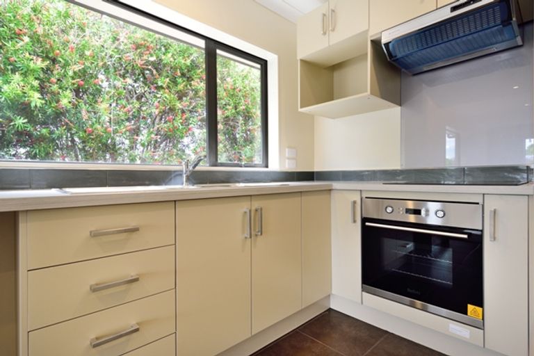 Photo of property in 6 Motutapu Avenue, Manly, Whangaparaoa, 0930