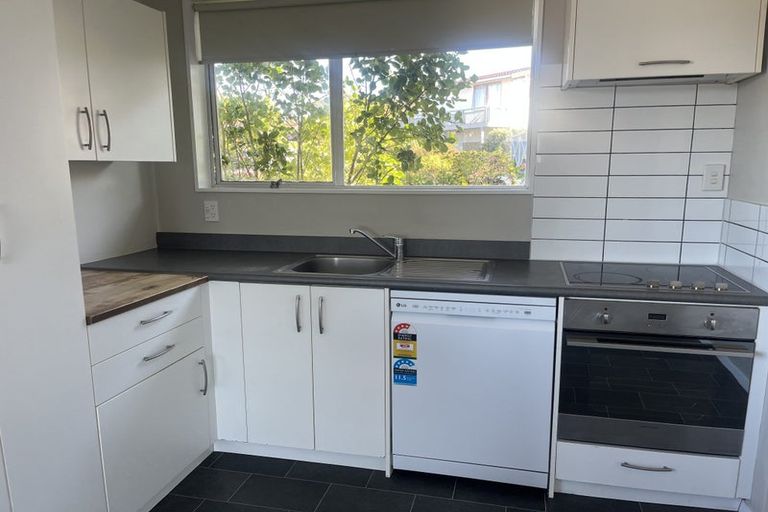 Photo of property in 10a Reese Jones Grove, Maungaraki, Lower Hutt, 5010
