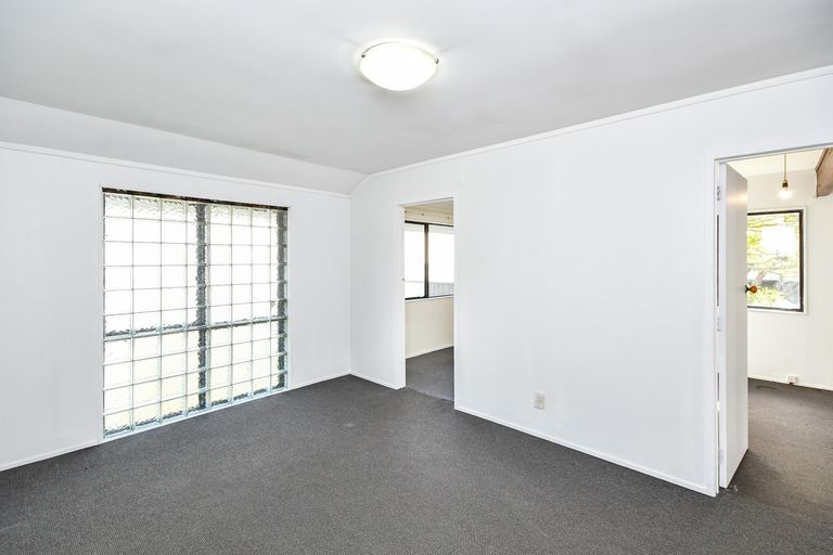 Photo of property in 1/34 Barnhill Crescent, Pahurehure, Papakura, 2113