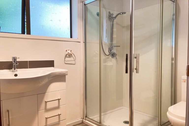 Photo of property in 7a Alaunia Place, Lynfield, Auckland, 1042