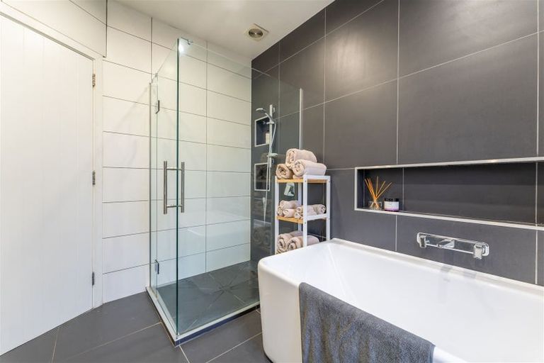 Photo of property in 24 Grasmere Street, Waimataitai, Timaru, 7910