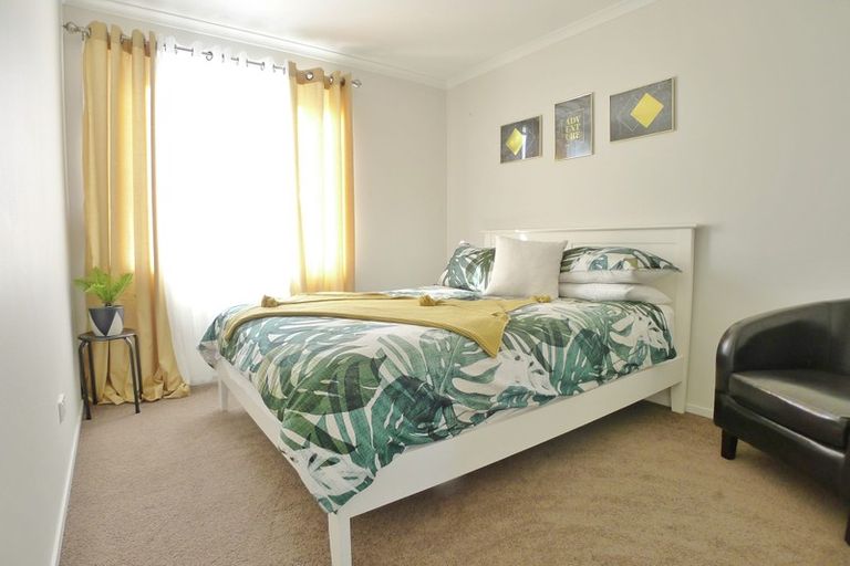 Photo of property in 11 Kauri Drive, Takanini, 2112