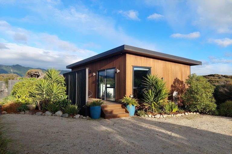 Photo of property in 60b Paetawa Road, Peka Peka, Waikanae, 5391