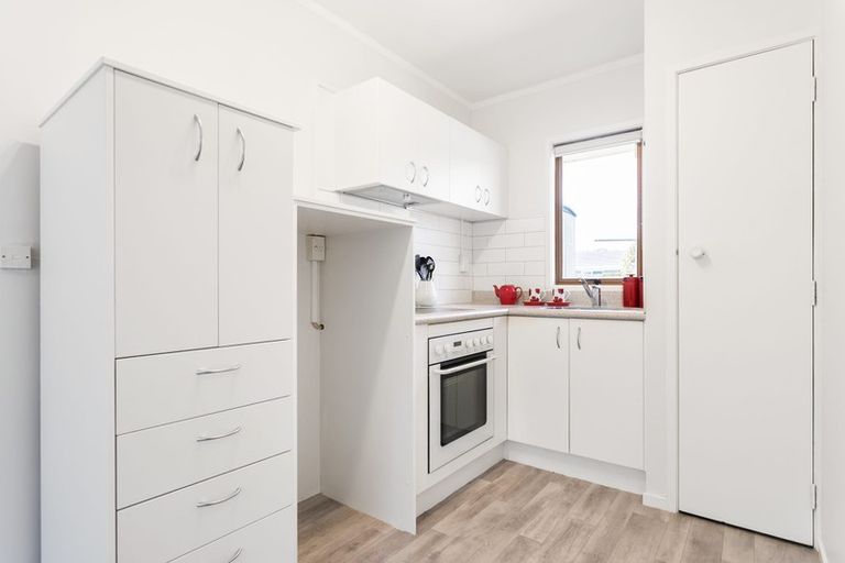 Photo of property in 4/773 Beach Road, Browns Bay, Auckland, 0630