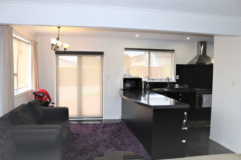 Photo of property in 34 Dissmeyer Drive, Clover Park, Auckland, 2019