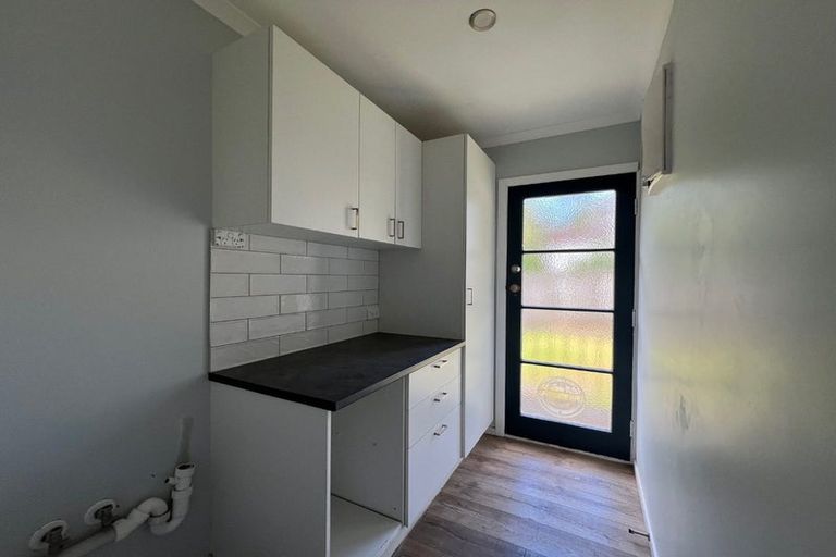 Photo of property in 14 Sabana Place, Unsworth Heights, Auckland, 0632