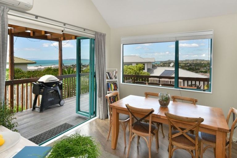 Photo of property in 12 Ascot Way, Orewa, 0931