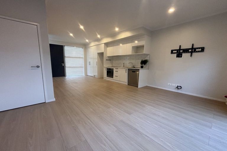 Photo of property in 20 Rangihina Road, Hobsonville, Auckland, 0616