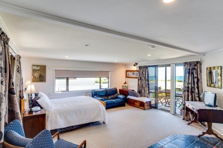 Photo of property in 129 North Shore Road, Eskdale, Napier, 4182