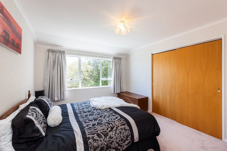 Photo of property in 22 Hanmer Place, Highbury, Palmerston North, 4412