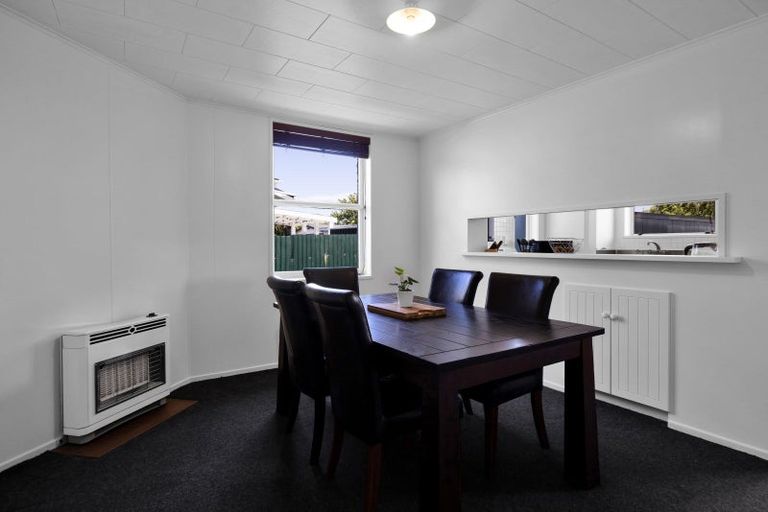 Photo of property in 13 Collins Street, Hawera, 4610