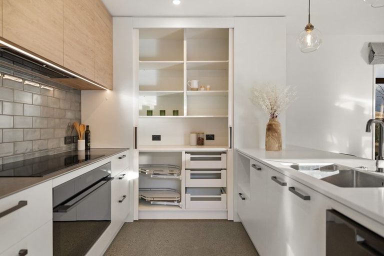 Photo of property in 69 Howden Drive, Jacks Point, 9371