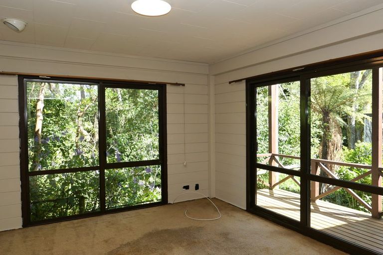 Photo of property in 37 Greenaway Road, Waikanae, 5036