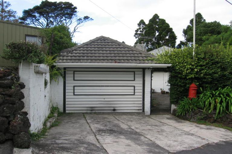 Photo of property in 41 Park Road, Titirangi, Auckland, 0604