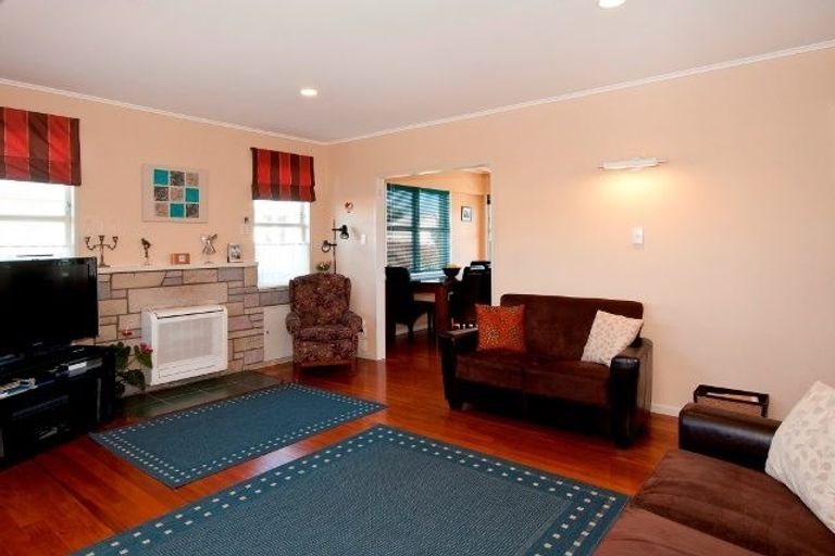 Photo of property in 10a Roderick Street, Otumoetai, Tauranga, 3110