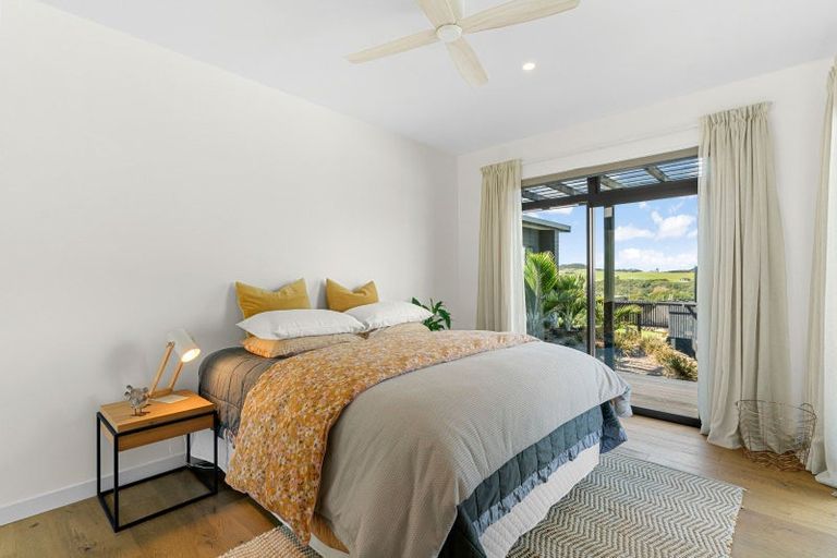 Photo of property in 84 Robert Hastie Drive, Mangawhai, 0573