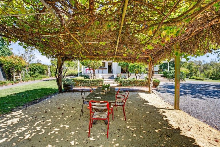 Photo of property in 425 Te Mahanga Road, Poukawa, Hastings, 4178