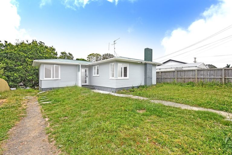 Photo of property in 3 Luke Place, Otara, Auckland, 2023