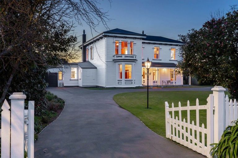 Photo of property in 82 Maxwell Road, Blenheim, 7201
