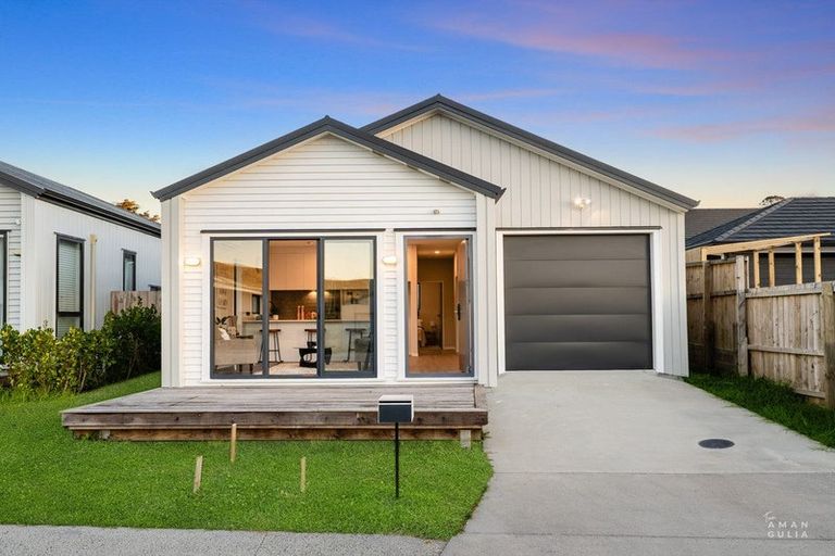 Photo of property in 4 Rongomai Street, Helensville, 0800