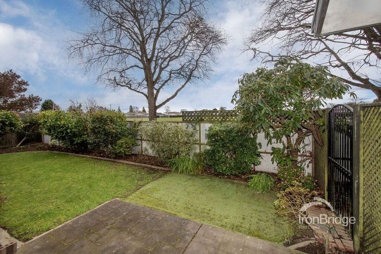 Photo of property in 3/66 Middlepark Road, Sockburn, Christchurch, 8042