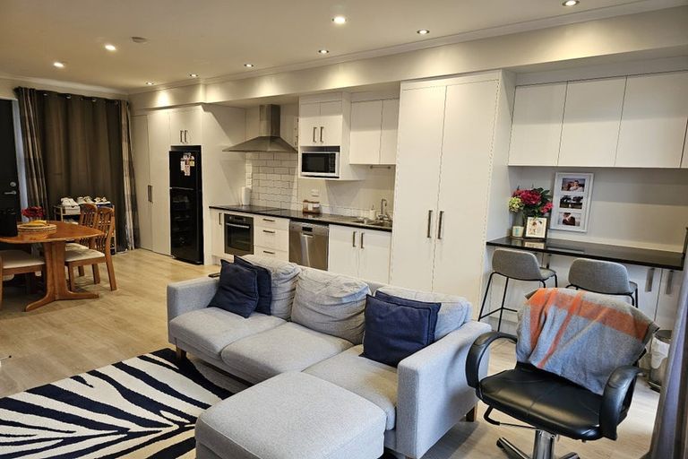 Photo of property in 9 Vincent Lane, Hobsonville, Auckland, 0616