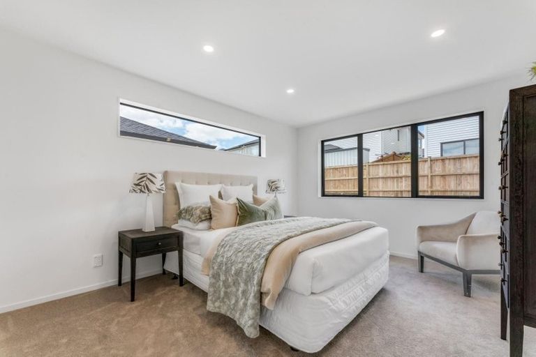 Photo of property in 28 Matahae Drive, Flat Bush, Auckland, 2019