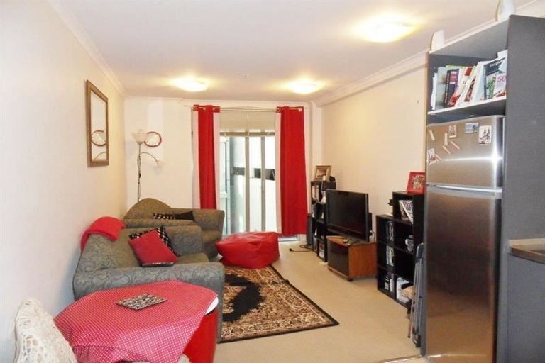 Photo of property in Monvie Apartments, 212/15 Holland Street, Te Aro, Wellington, 6011