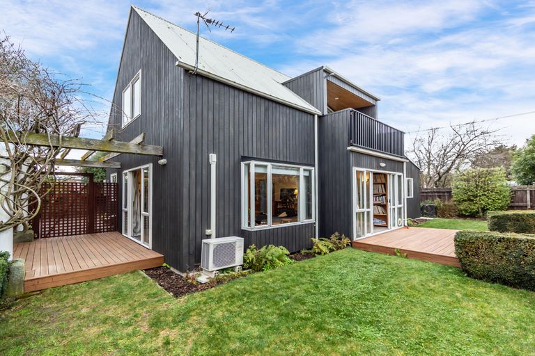 Photo of property in 10a Medway Street, Richmond, Christchurch, 8013