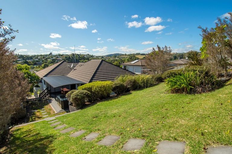 Photo of property in 26 Waipuna Grove, Welcome Bay, Tauranga, 3112