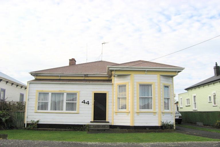 Photo of property in 44 Bignell Street, Gonville, Whanganui, 4501
