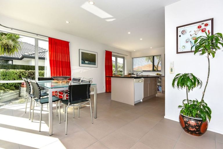 Photo of property in 18 Fishermans Rest, Waimairi Beach, Christchurch, 8083