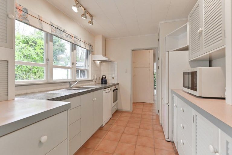 Photo of property in 6 Carl Avenue, Havelock North, 4130