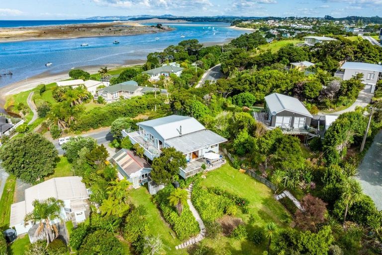 Photo of property in 57 Wintle Street, Mangawhai Heads, Mangawhai, 0505
