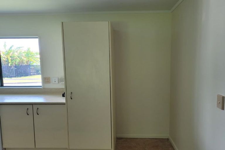 Photo of property in 7 Neta Grove, Henderson, Auckland, 0612