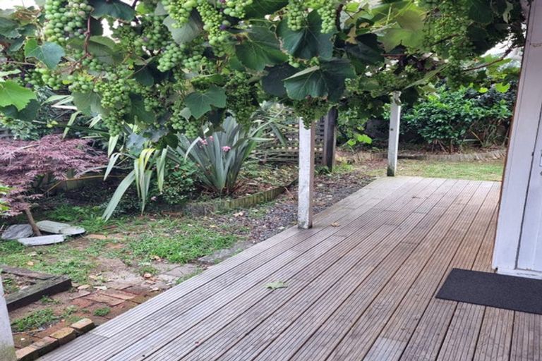 Photo of property in 6 Beach Road, Titahi Bay, Porirua, 5022