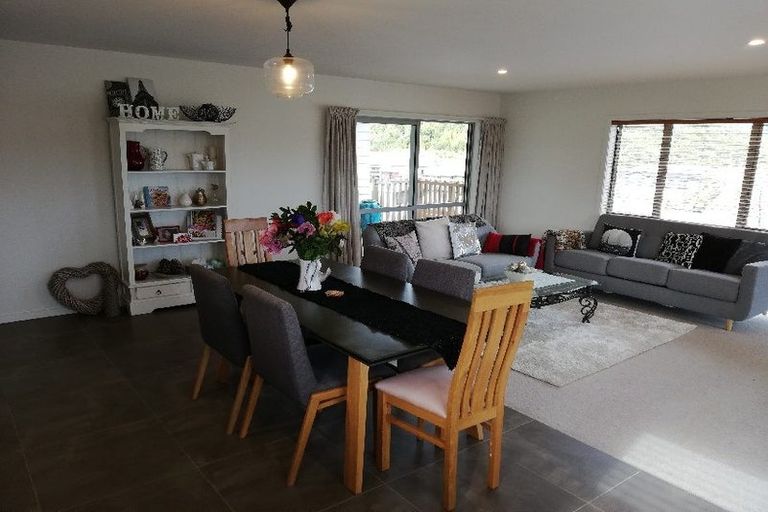 Photo of property in 127 Kennedy Road, Pyes Pa, Tauranga, 3112