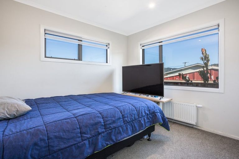 Photo of property in 11 Henrietta Maxwell Grove, Wainuiomata, Lower Hutt, 5014