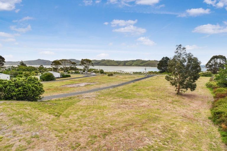 Photo of property in 940 Harington Point Road, Harington Point, Dunedin, 9077