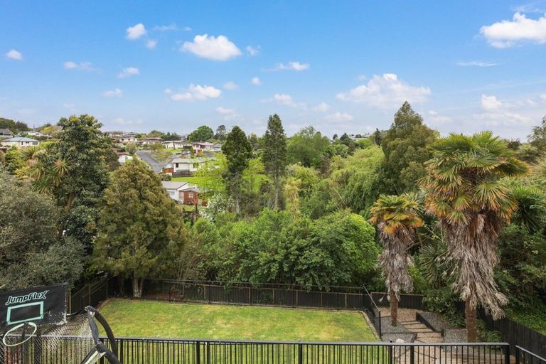 Photo of property in 16 Glamis Avenue, Dinsdale, Hamilton, 3204