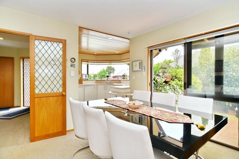 Photo of property in 2/2 Kintyre Drive, Broomfield, Christchurch, 8042