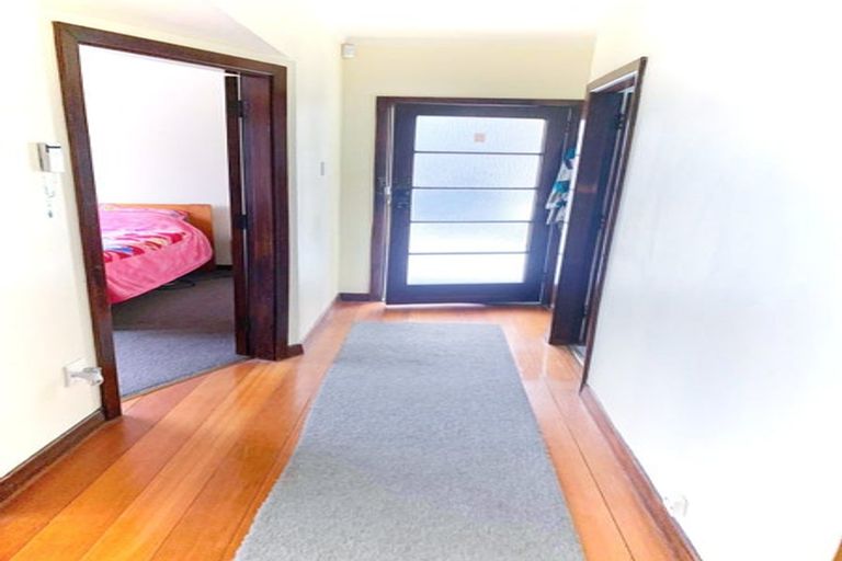 Photo of property in 44-46 Collingwood Street, Waterloo, Lower Hutt, 5011