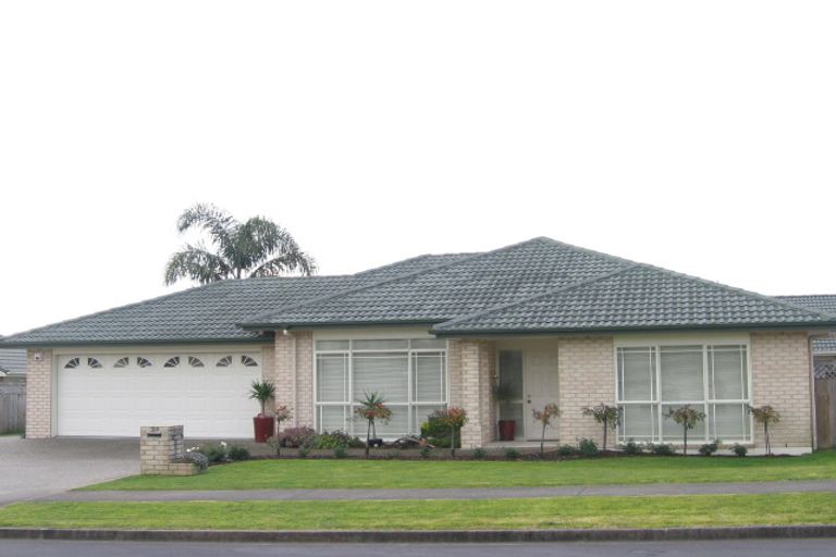Photo of property in 29 Delmont Close, East Tamaki Heights, Auckland, 2016