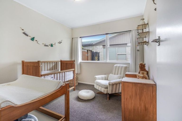 Photo of property in 17 Hamblyn Crescent, Nawton, Hamilton, 3200