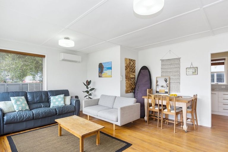 Photo of property in 15 Sutherland Avenue, Mount Maunganui, 3116